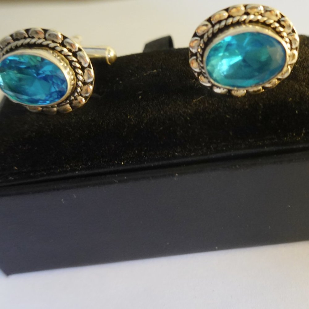 Gold Rhinestone Encrusted Cufflinks - Picture 2 of 2